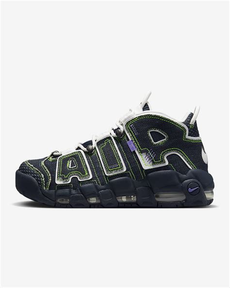 Nike Uptempo size 5.5